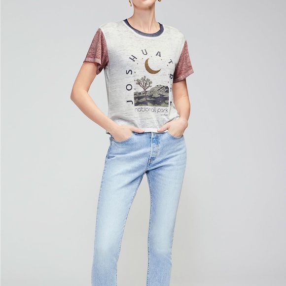 NEW IN PACKAGE- WILDFOX J-Tree Boy Tee - Picture 2 of 4